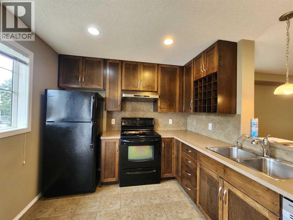 Single Family House for Sale in  Country Village Gate NE Country Hills Village Calgary 