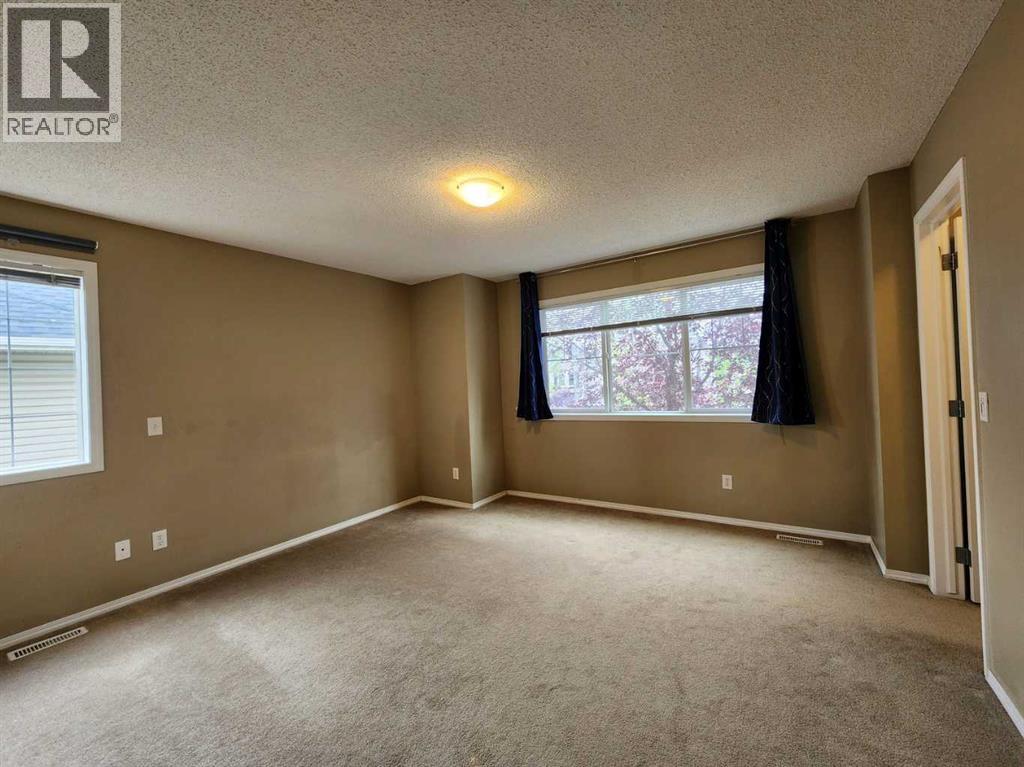Single Family House for Sale in  Country Village Gate NE Country Hills Village Calgary 