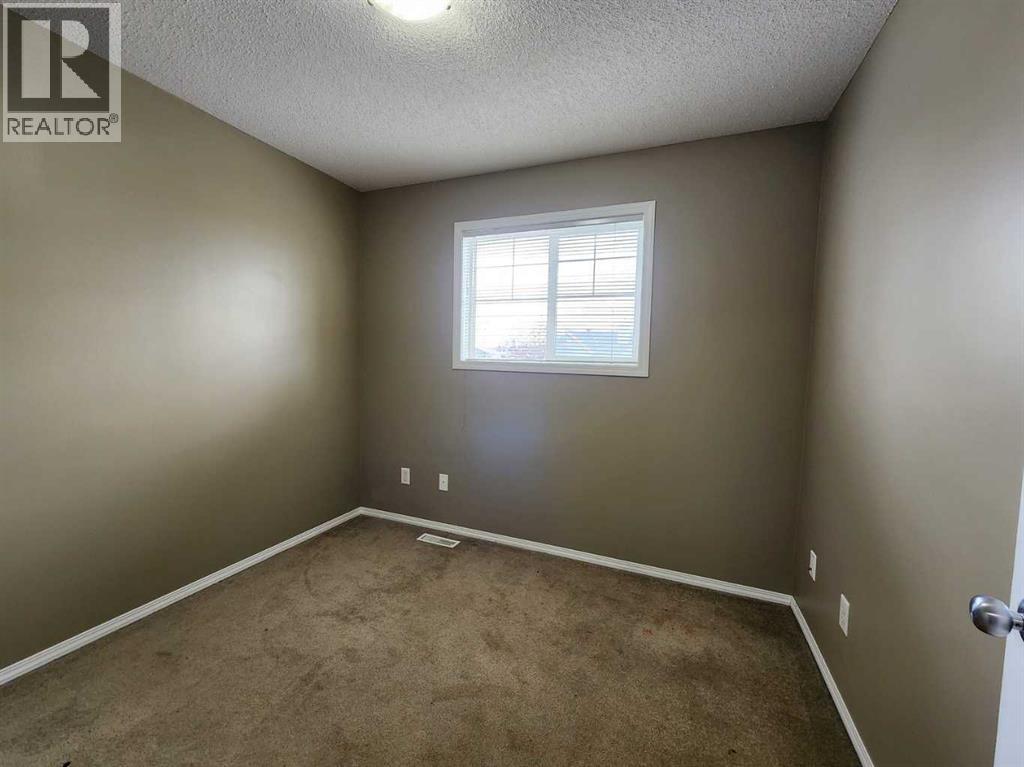 Single Family House for Sale in  Country Village Gate NE Country Hills Village Calgary 
