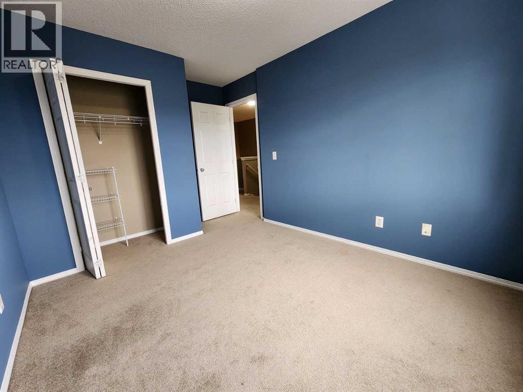 29 Country Village Gate NE, Calgary, Alberta