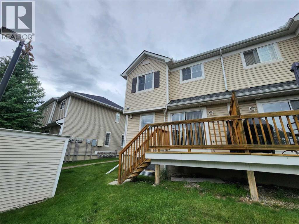 Single Family House for Sale in  Country Village Gate NE Country Hills Village Calgary 