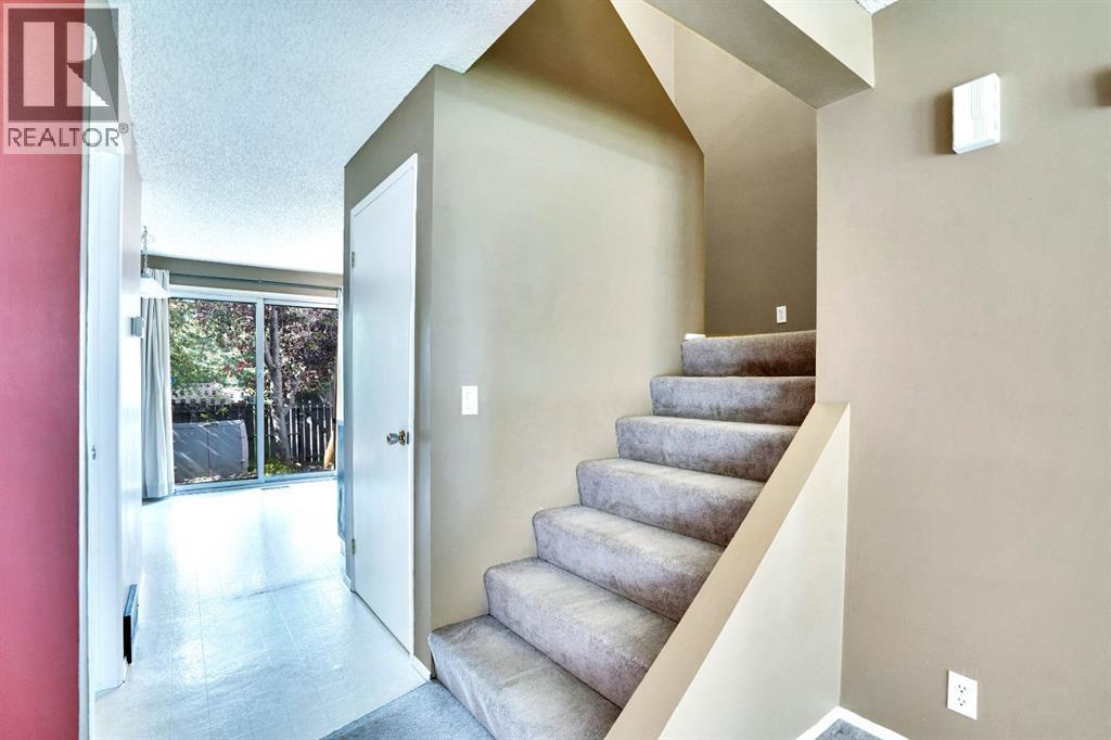 Single Family House for Sale in   Bermuda Drive NW Beddington Heights Calgary 