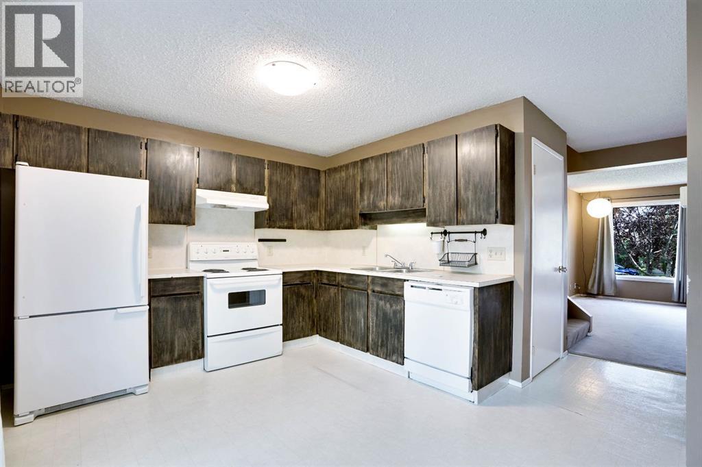 Single Family House for Sale in   Bermuda Drive NW Beddington Heights Calgary 