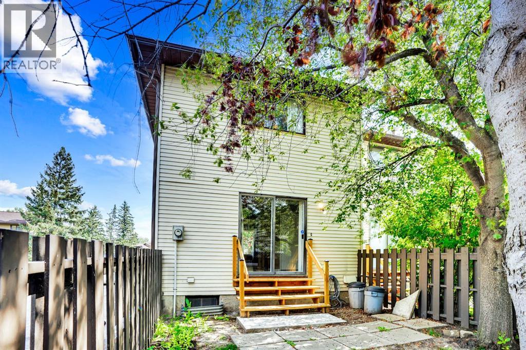 Single Family House for Sale in   Bermuda Drive NW Beddington Heights Calgary 