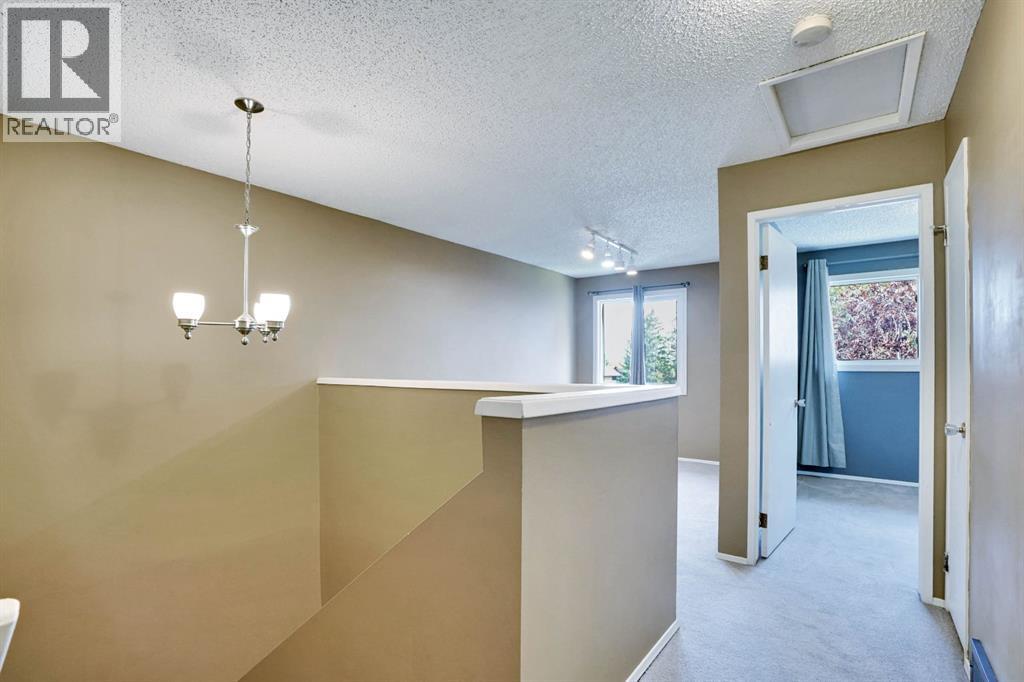 Single Family House for Sale in   Bermuda Drive NW Beddington Heights Calgary 