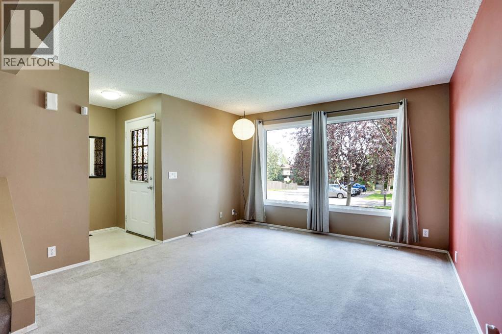 Single Family House for Sale in   Bermuda Drive NW Beddington Heights Calgary 