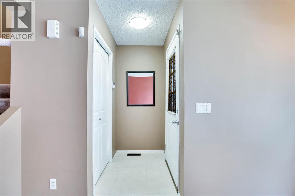 Single Family House for Sale in   Bermuda Drive NW Beddington Heights Calgary 