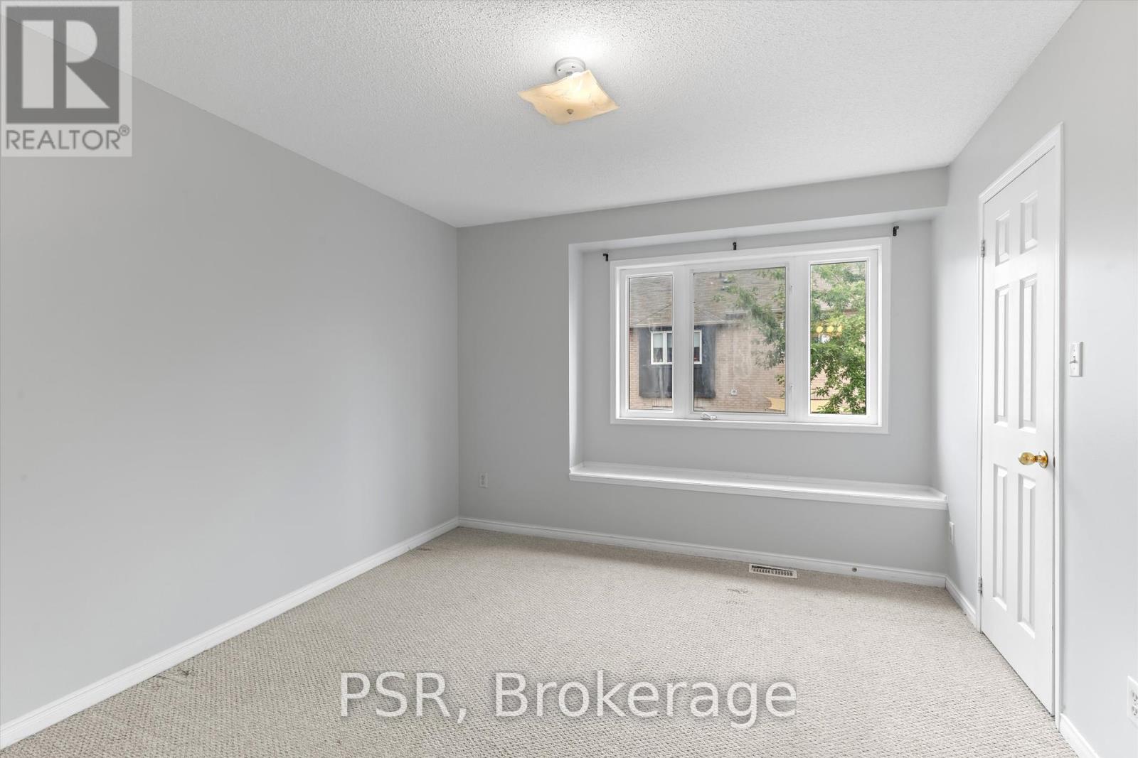 Photo 17 of 7125 Chatham Court, Mississauga ON