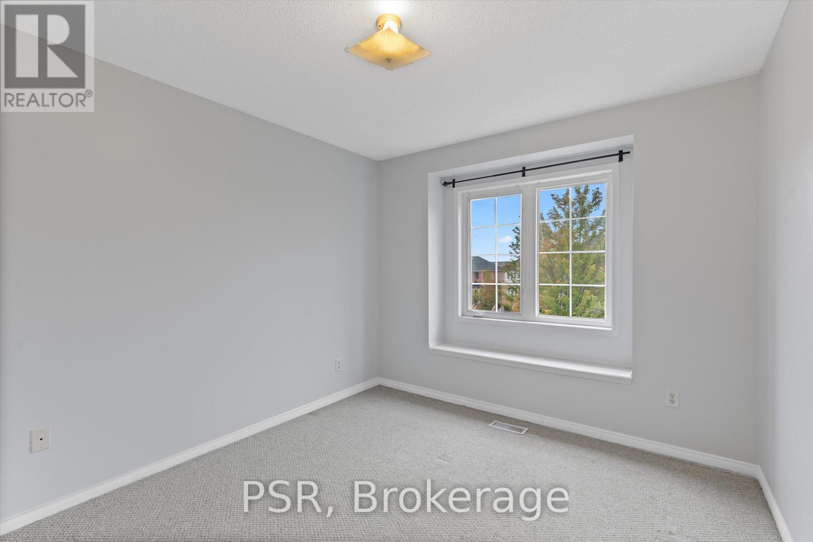 Photo 20 of 7125 Chatham Court, Mississauga ON