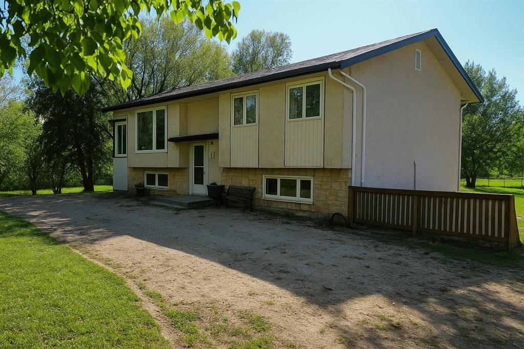 Photo 4 of 111 Paul Street, St Francois Xavier MB