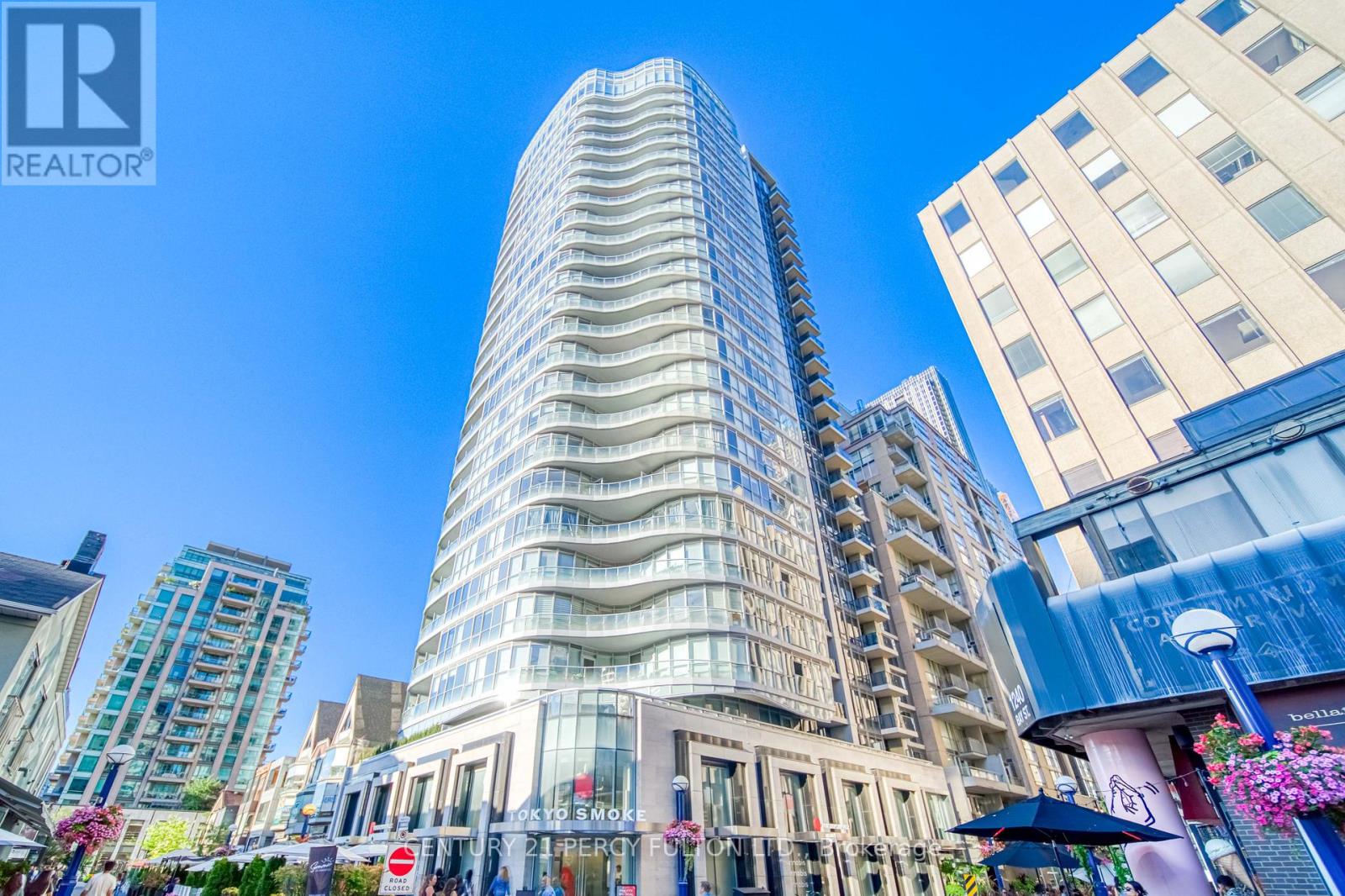 Photo 13 of 904 88 Cumberland Street, Toronto ON