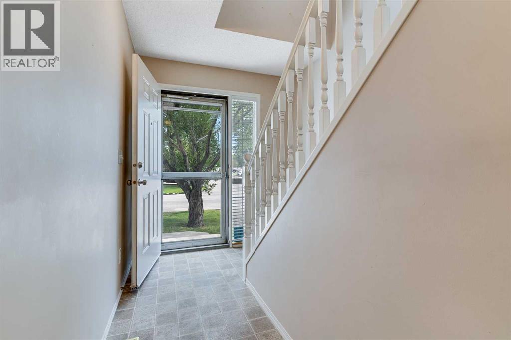 47 Country Village Circle NE, Calgary, Alberta