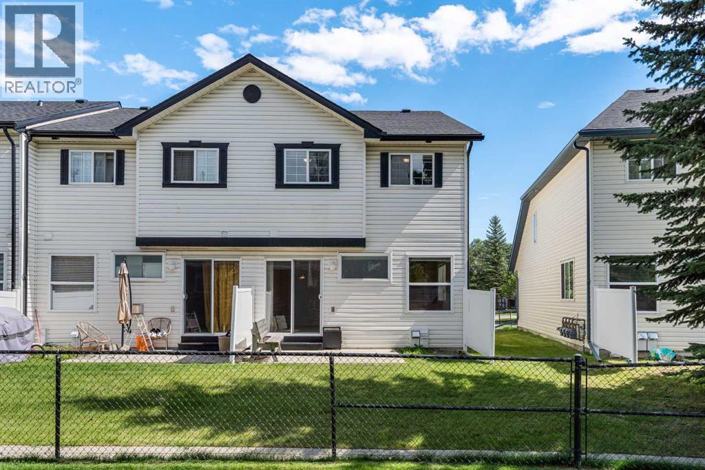 Single Family House for Sale in  Country Village Circle NE Country Hills Village Calgary 