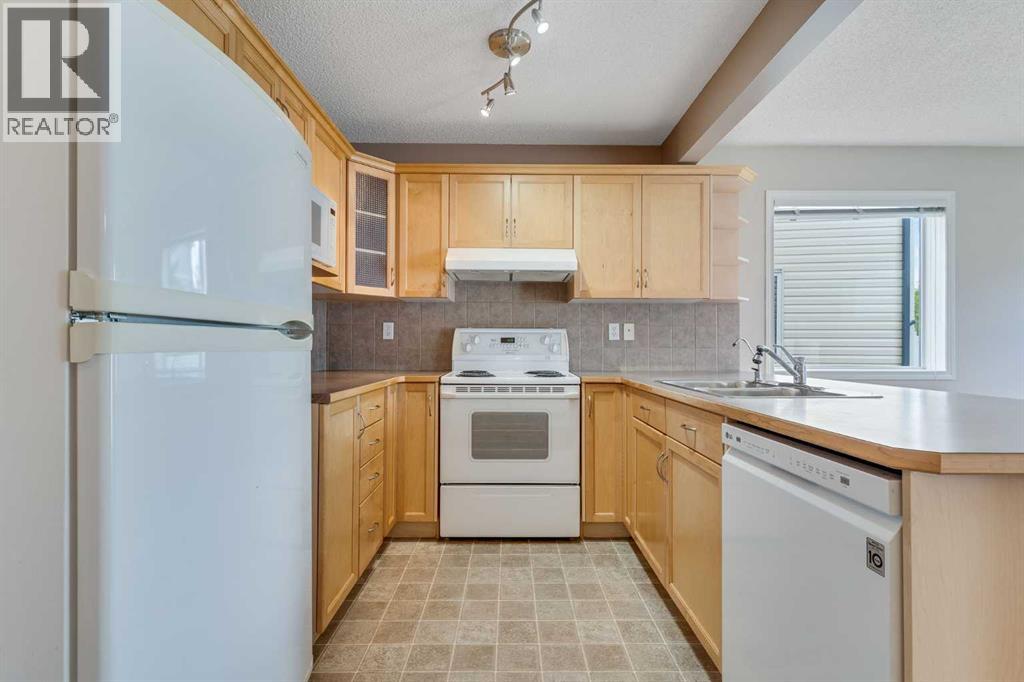Single Family House for Sale in  Country Village Circle NE Country Hills Village Calgary 