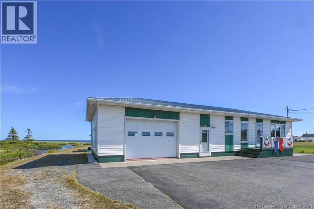 Photo 9 of 1518 De La Mer Boulevard, Saintmariesaintraphael NB
