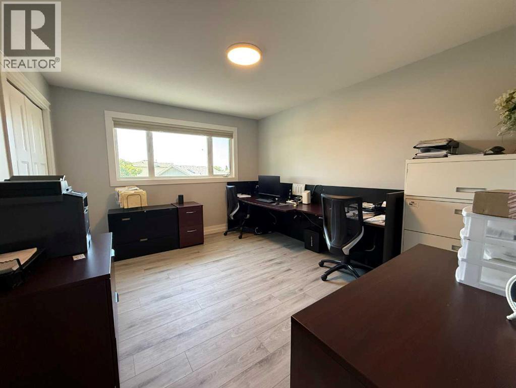 Photo 41 of 1236 40 Avenue N, Lethbridge AB