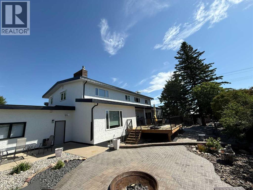 Photo 12 of 1236 40 Avenue N, Lethbridge AB