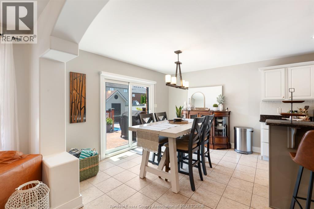 Photo 6 of 1049 Woodland, Lakeshore ON