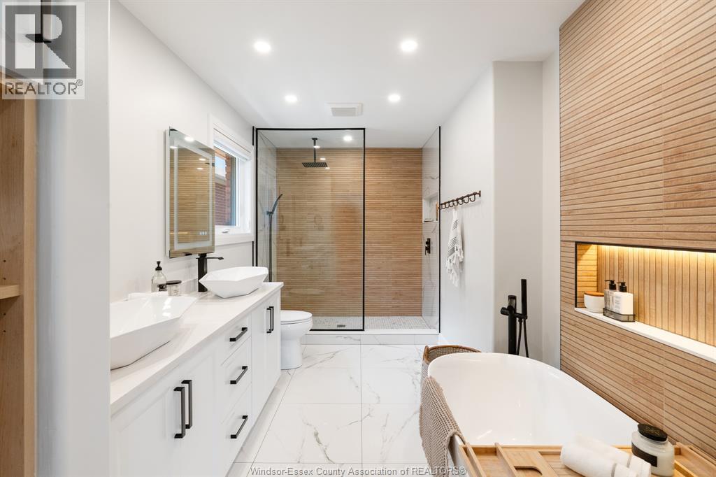 Photo 24 of 1049 Woodland, Lakeshore ON