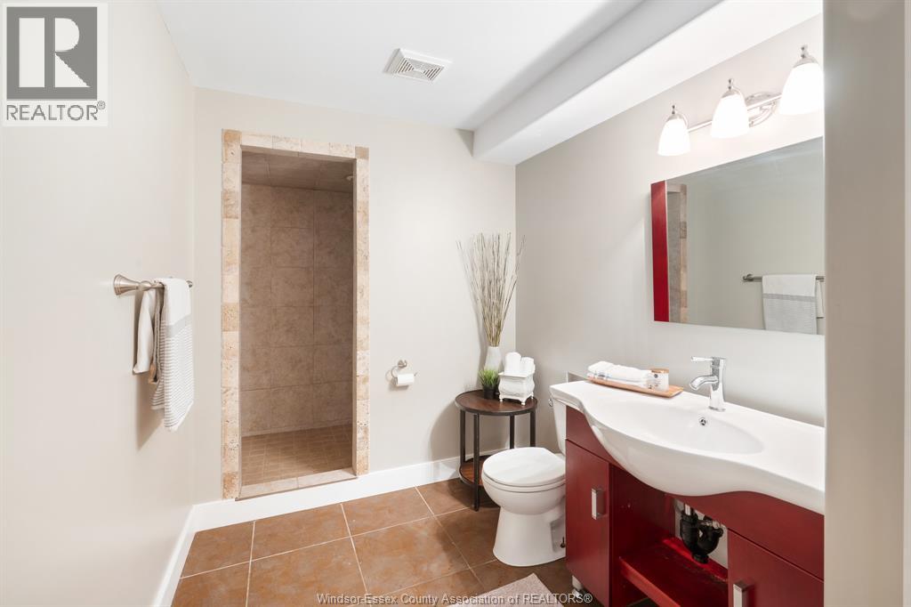 Photo 41 of 1049 Woodland, Lakeshore ON