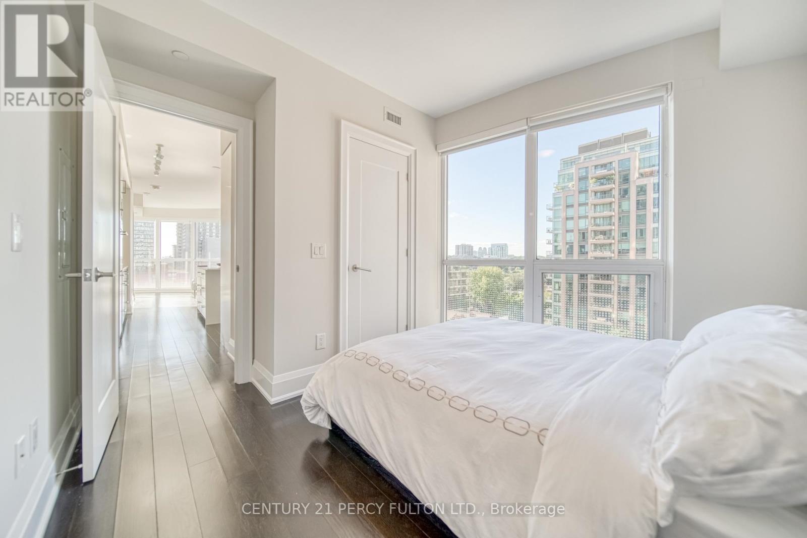 Photo 23 of 904 88 Cumberland Street, Toronto ON