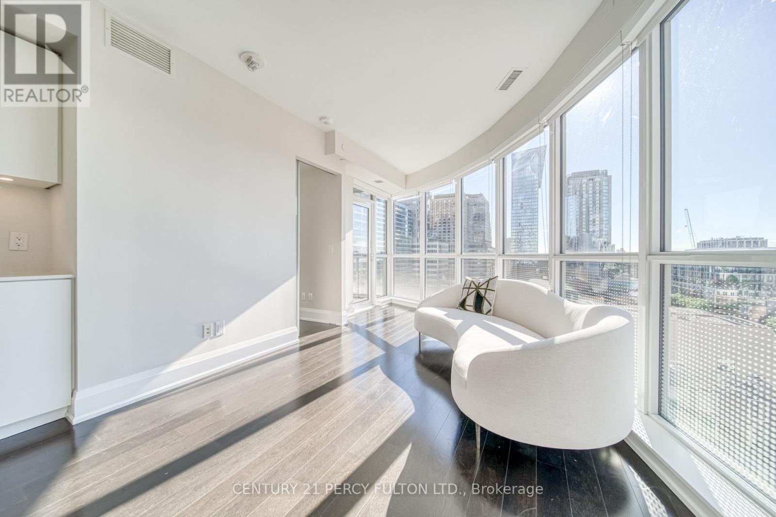 Photo 21 of 904 88 Cumberland Street, Toronto ON
