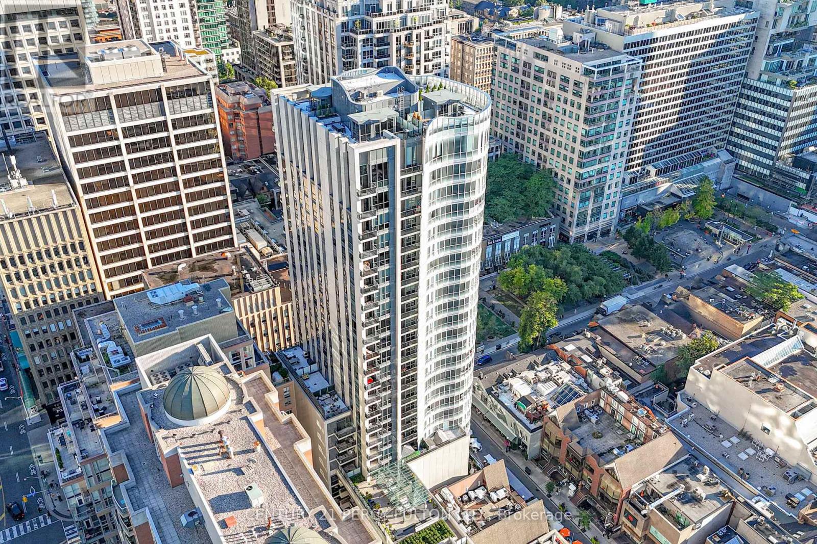 Photo 27 of 904 88 Cumberland Street, Toronto ON