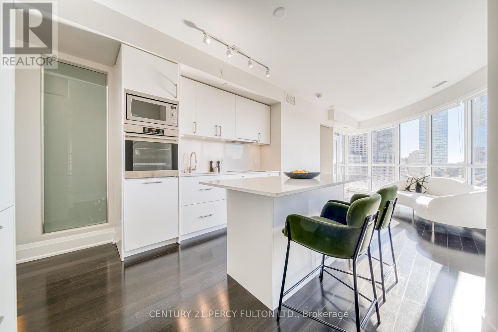 Photo 18 of 904 88 Cumberland Street, Toronto ON