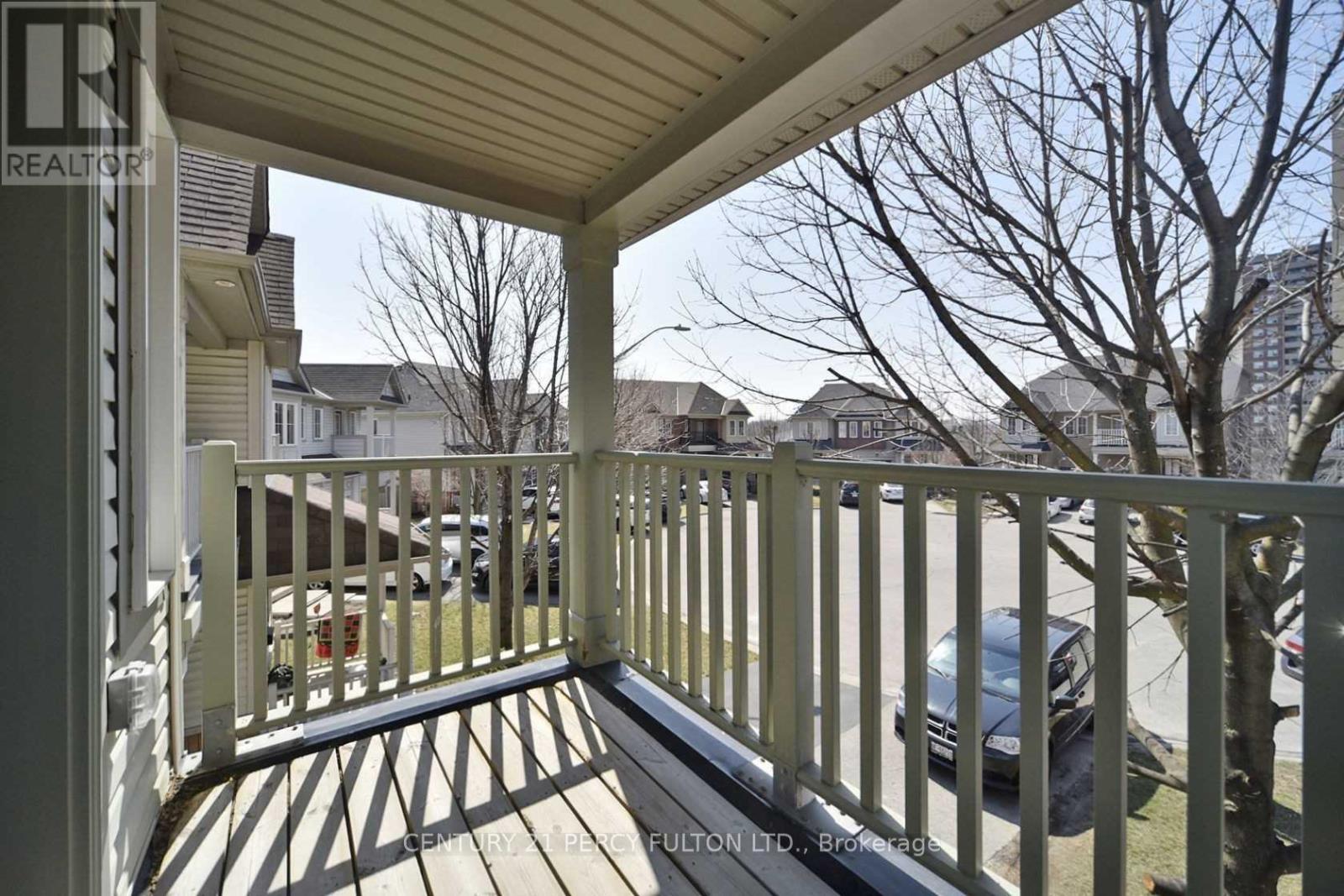 Photo 14 of 65 Aldonschool Court, Ajax ON