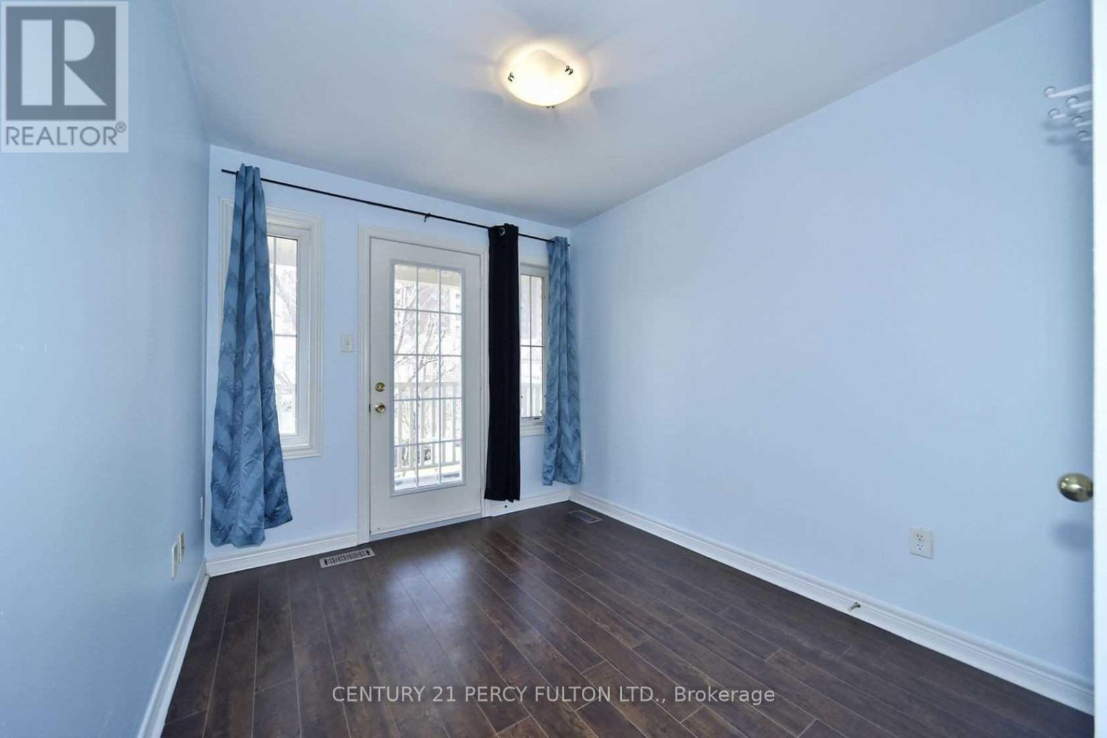 Photo 19 of 65 Aldonschool Court, Ajax ON