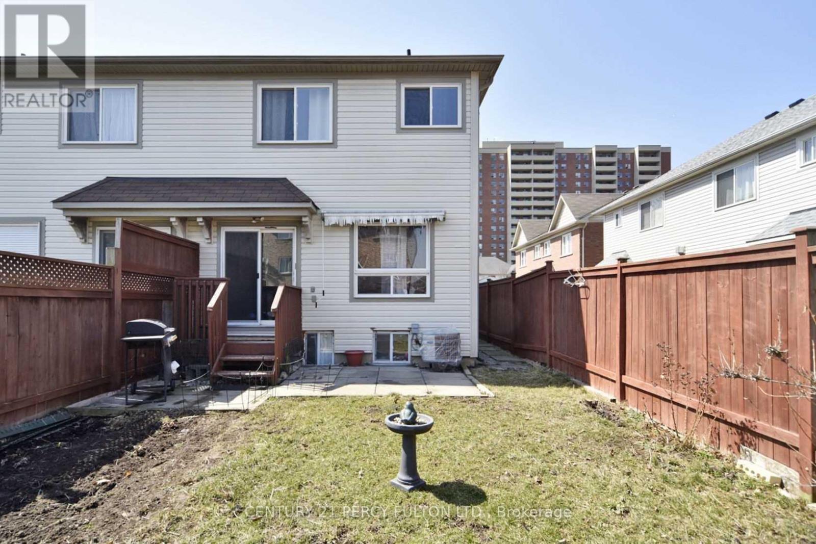 Photo 9 of 65 Aldonschool Court, Ajax ON