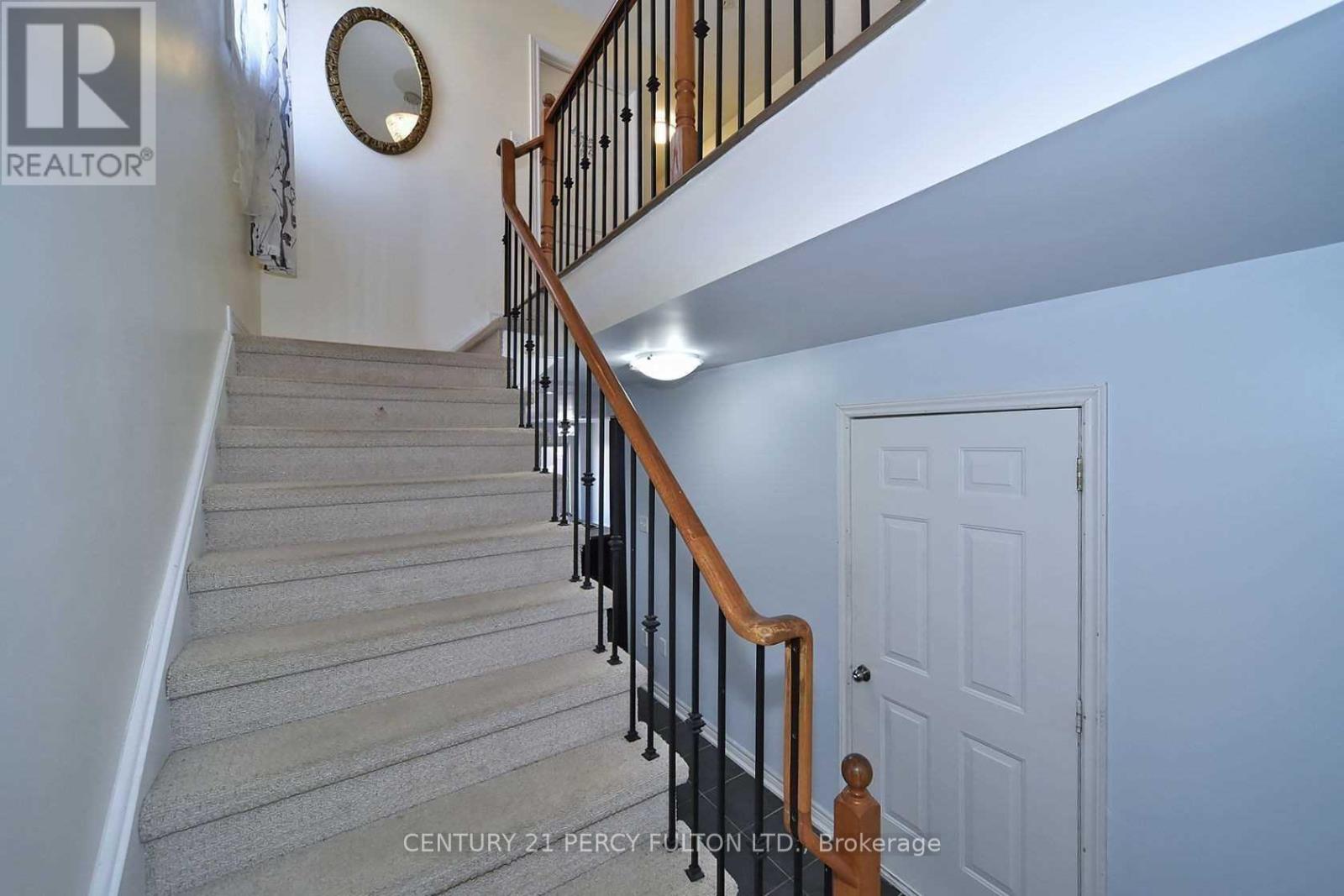 Photo 18 of 65 Aldonschool Court, Ajax ON