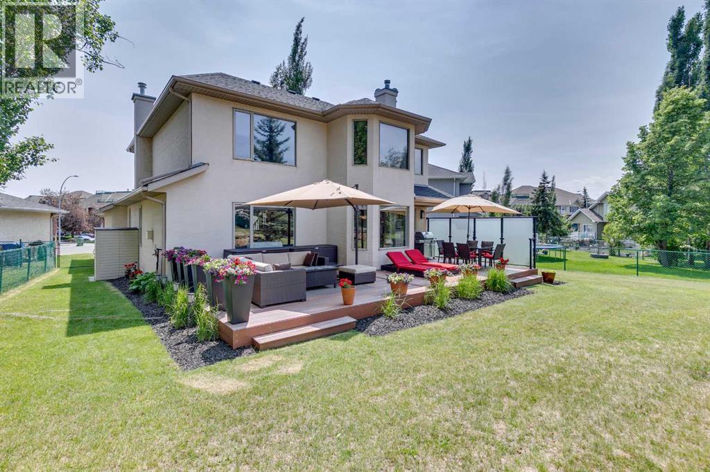 Single Family House for Sale in  Sienna Park Court SW Signal Hill Calgary 