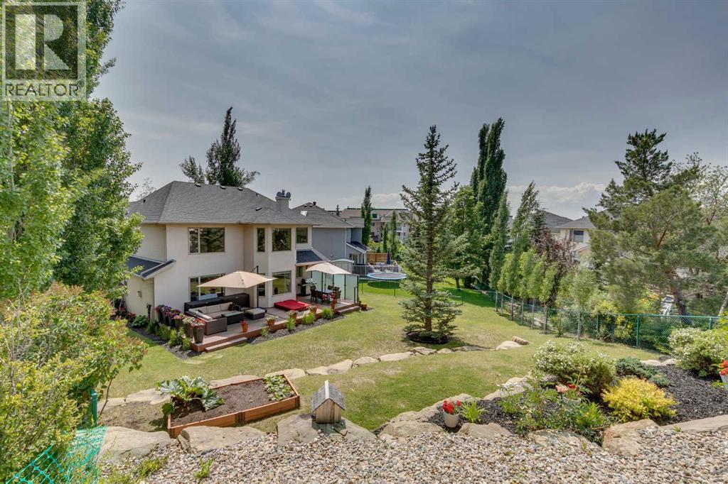 Single Family House for Sale in  Sienna Park Court SW Signal Hill Calgary 