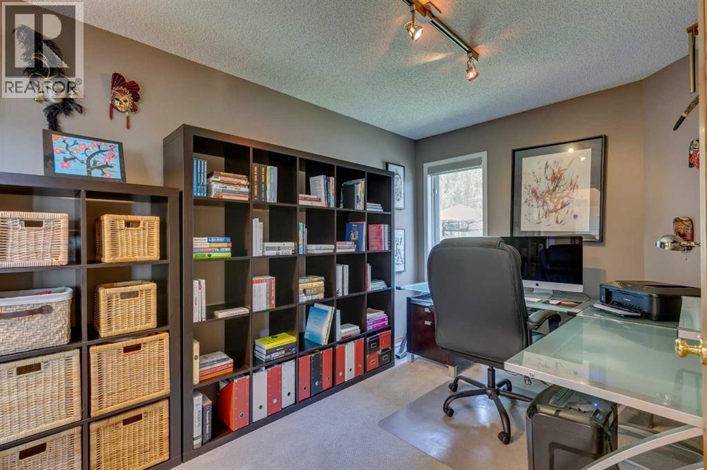 Single Family House for Sale in  Sienna Park Court SW Signal Hill Calgary 