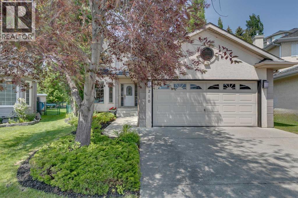 Single Family House for Sale in  Sienna Park Court SW Signal Hill Calgary 