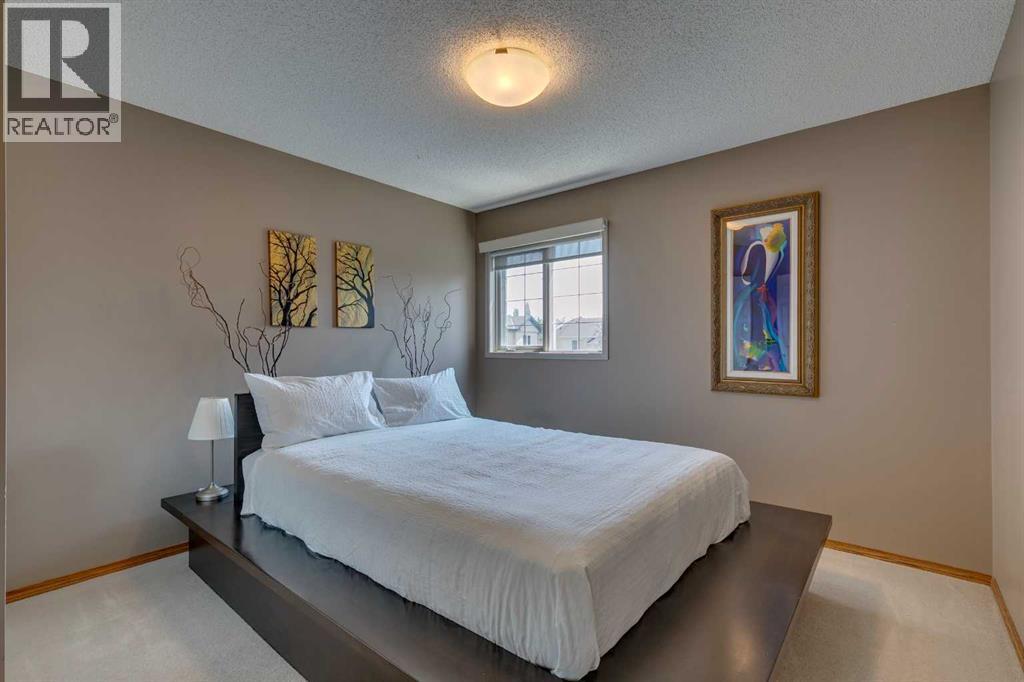 Single Family House for Sale in  Sienna Park Court SW Signal Hill Calgary 