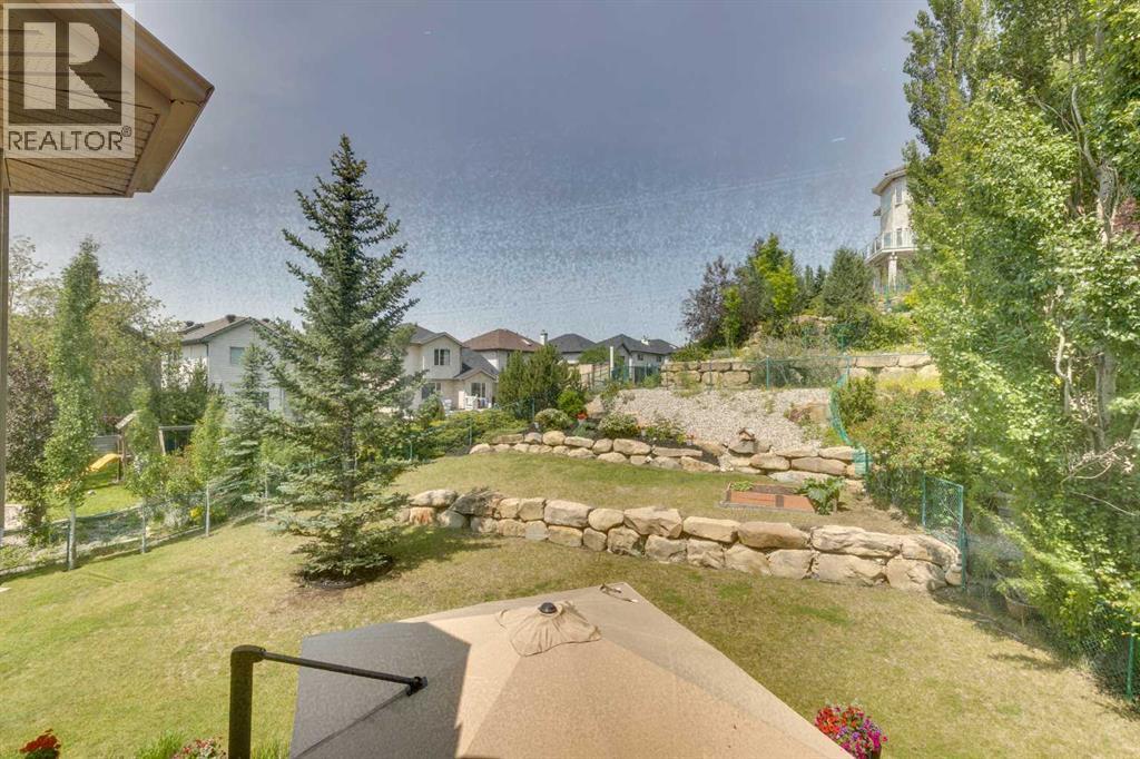 Single Family House for Sale in  Sienna Park Court SW Signal Hill Calgary 