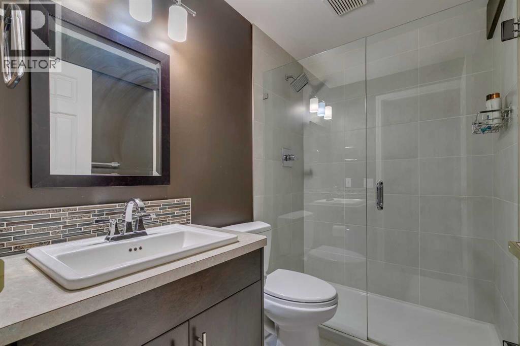 Single Family House for Sale in  Sienna Park Court SW Signal Hill Calgary 