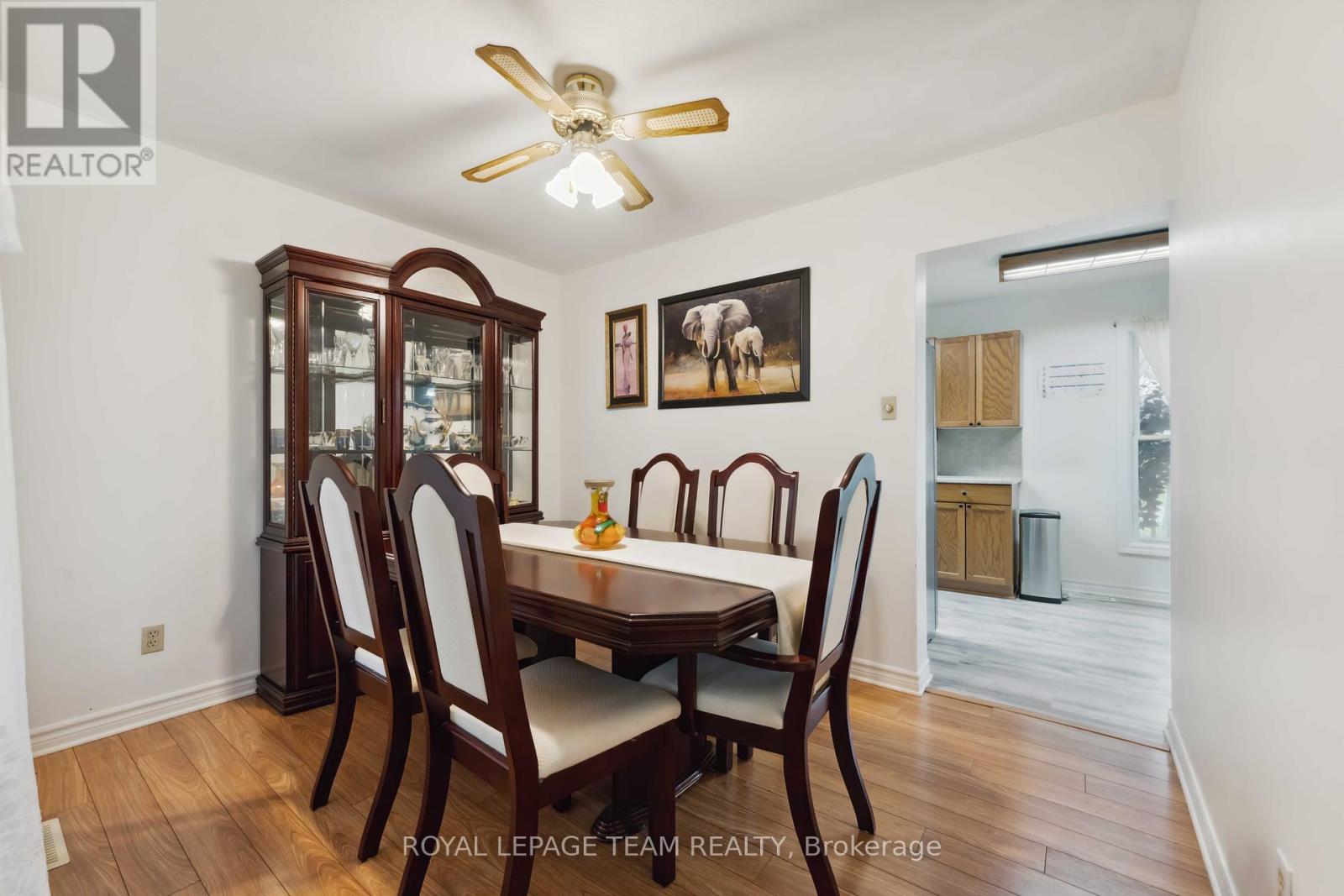 Photo 12 of 6351 St Louis Drive, Ottawa ON