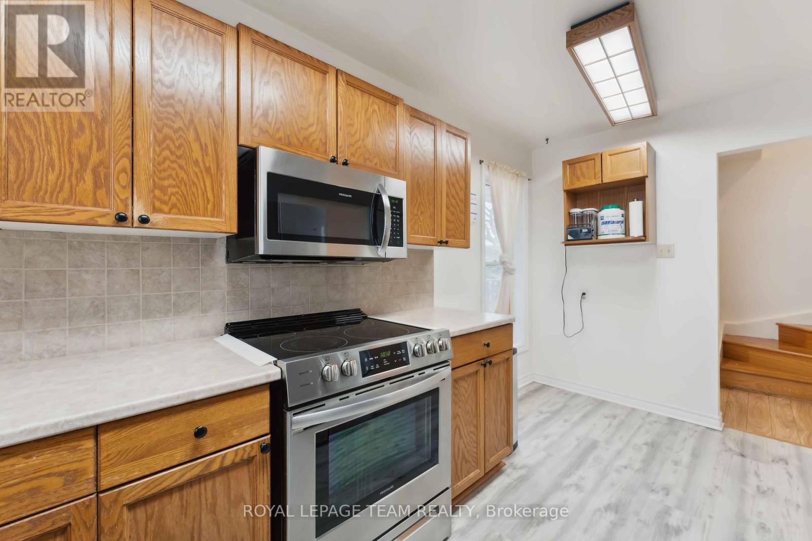 Photo 18 of 6351 St Louis Drive, Ottawa ON