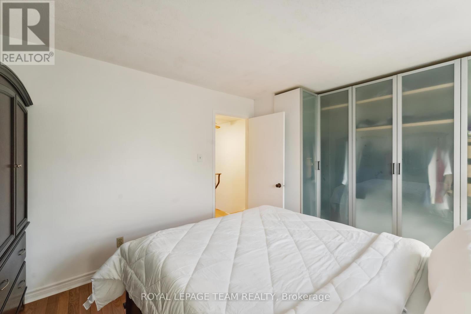 Photo 27 of 6351 St Louis Drive, Ottawa ON