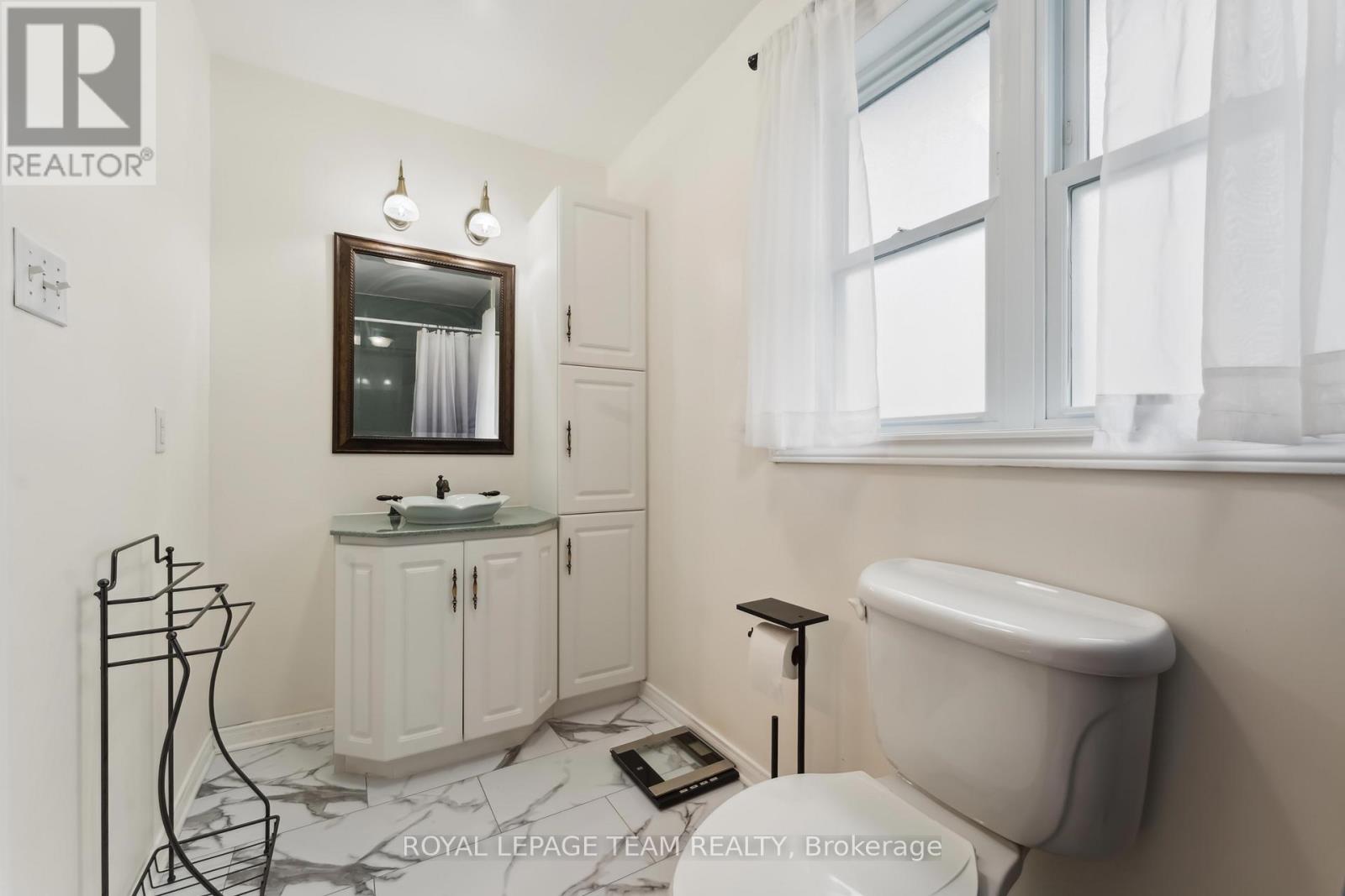 Photo 32 of 6351 St Louis Drive, Ottawa ON