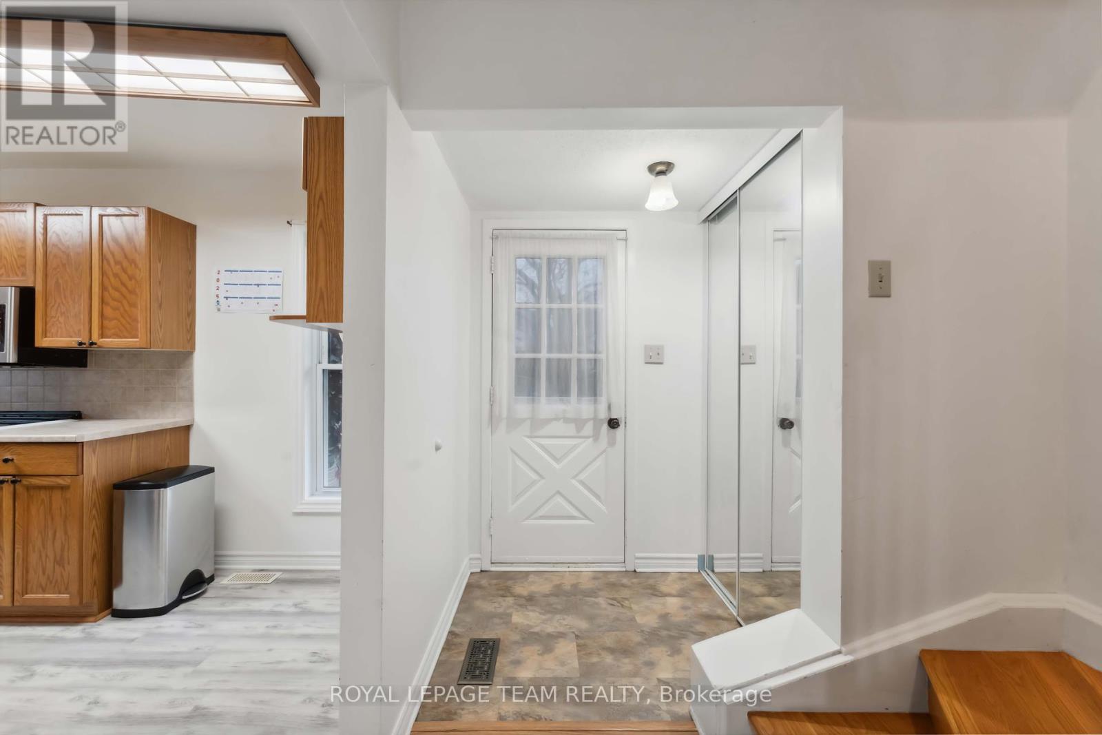 Photo 6 of 6351 St Louis Drive, Ottawa ON