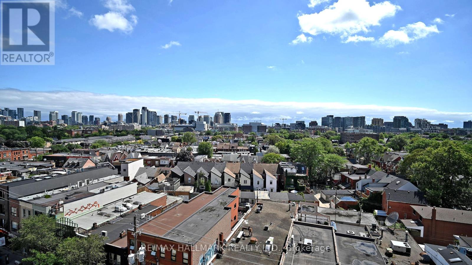 Photo 19 of 703 5 Lakeview Avenue, Toronto ON