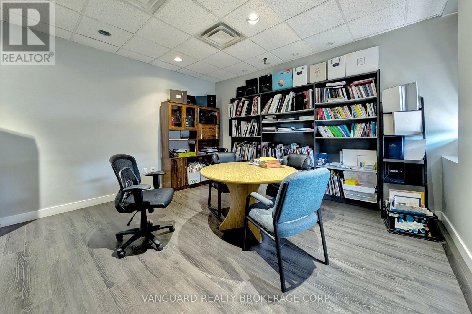 Photo 10 of 820 Flint Road, Toronto ON