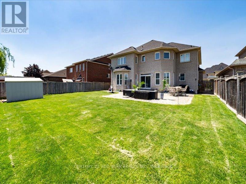 Photo 33 of 31 Eiffel Boulevard, Brampton ON
