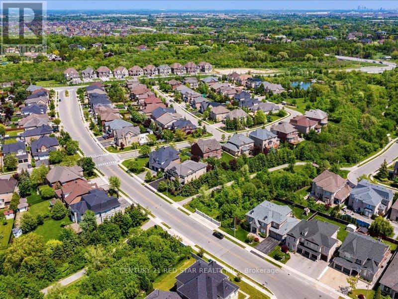 Photo 36 of 31 Eiffel Boulevard, Brampton ON