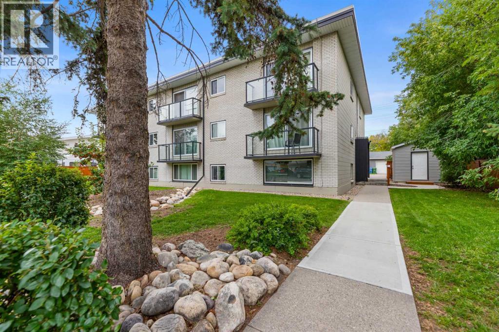 Single Family House for Sale in   Westmount Road NW Hillhurst Calgary 