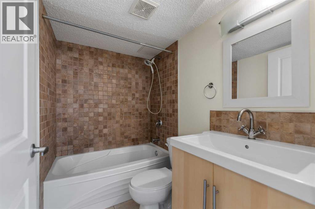 Single Family House for Sale in   Westmount Road NW Hillhurst Calgary 